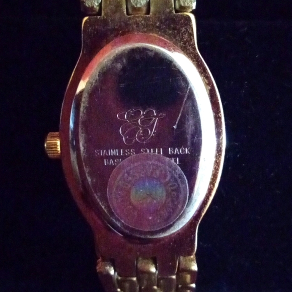 Elizabeth Taylor White Diamonds Collection - Picture 3 of 3